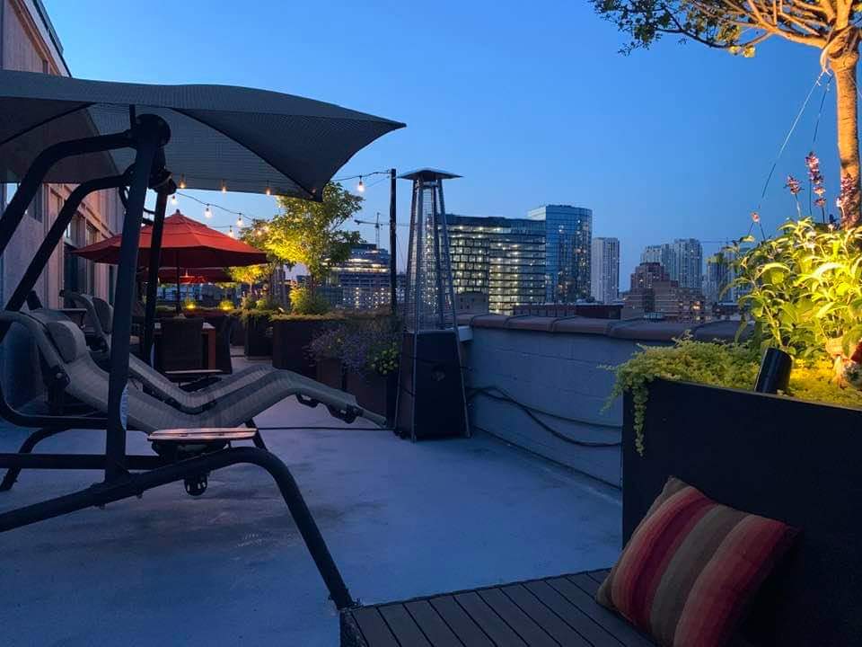 422L - Adjustable Dual Lounge Swing